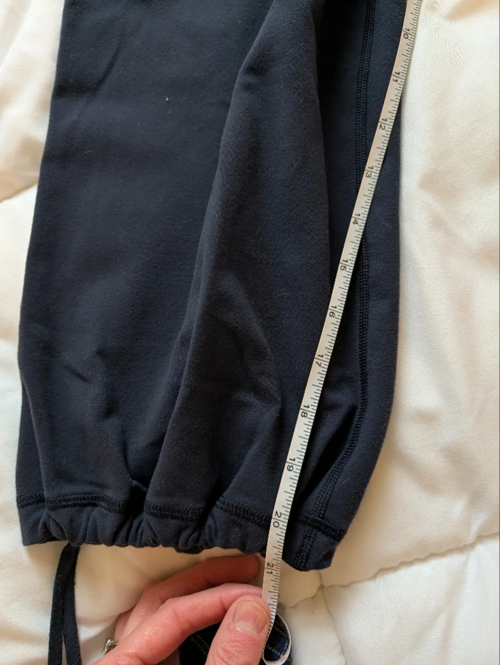 Lululemon Black Cropped Athletic Pants with Teal Waistband Size 12 Some Wear - Picture 12 of 12